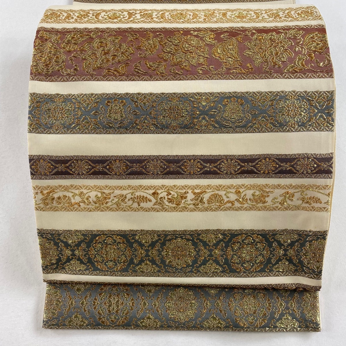 袋帯 美品 秀品 段縞 草花 金糸 ベージュ 六通 正絹 【中古】拍卖