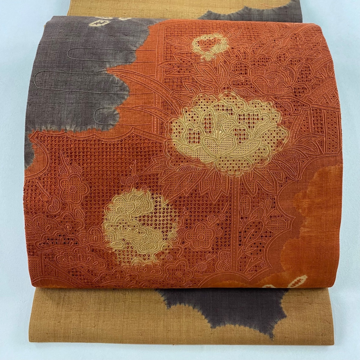 開き名古屋帯 美品 秀品 紬地 牡丹 枝梅 刺繍 赤茶 正絹 【中古】拍卖