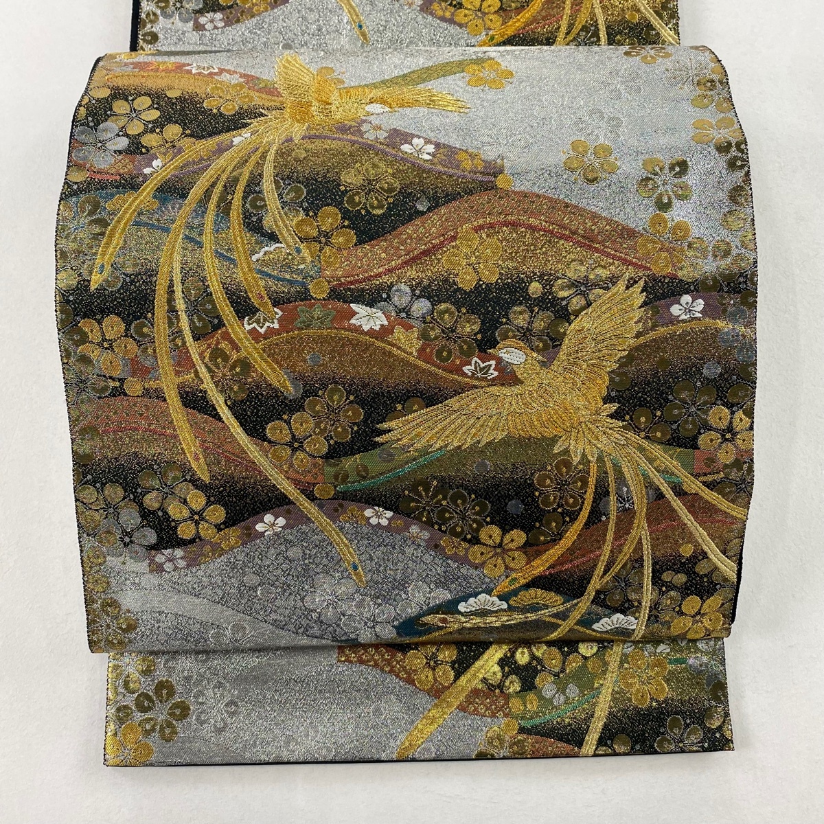 袋帯 美品 秀品 尾長鳥 梅 箔 唐織 黒 六通 正絹 【中古】拍卖