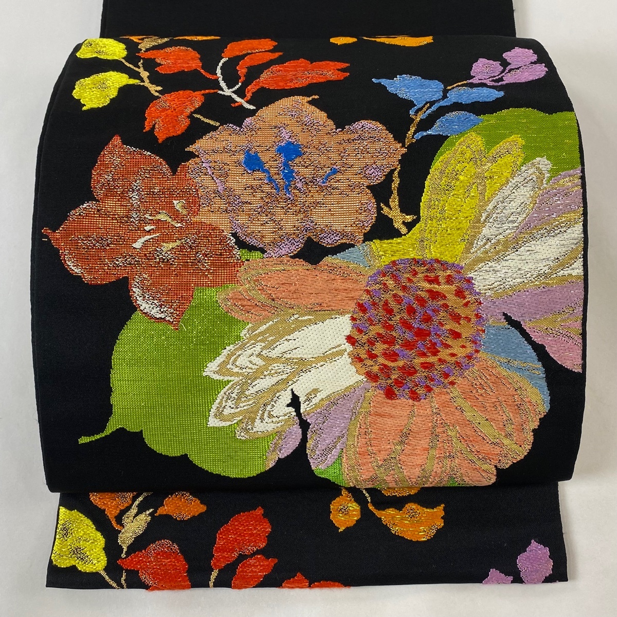 袋帯 逸品 龍村平蔵 落款 草花 箔 金糸 黒 お太鼓柄 正絹 【中古】拍卖