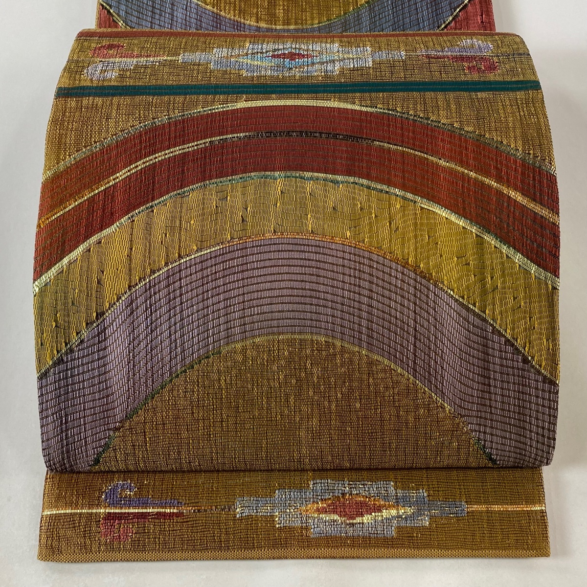 袋帯 美品 秀品 幾何学 箔 黄土色 お太鼓柄 正絹 【中古】拍卖