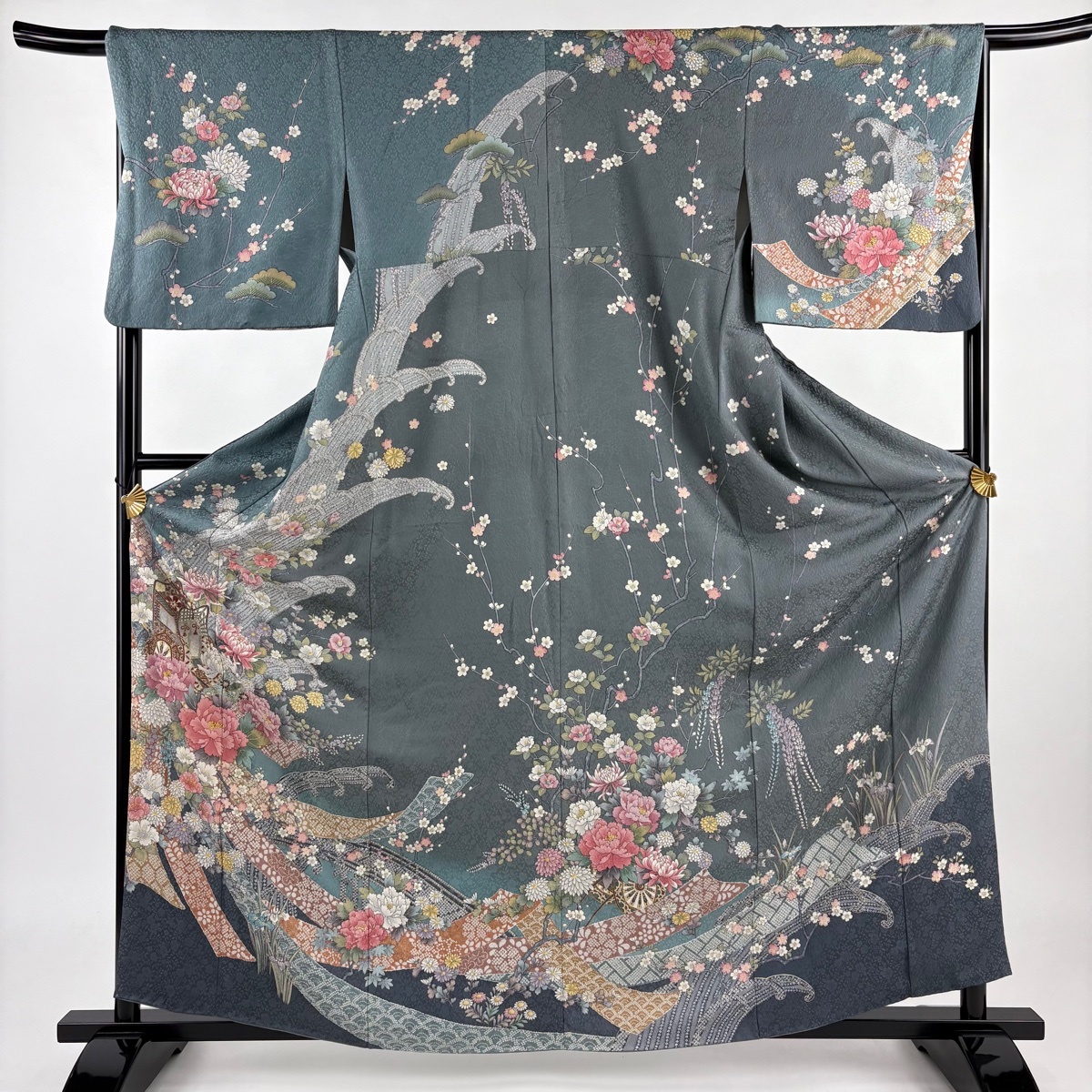 訪問着 身丈163cm 裄丈66cm M 袷 御所車 草花 金彩 ぼかし 青灰色 正絹 秀品 【中古】拍卖