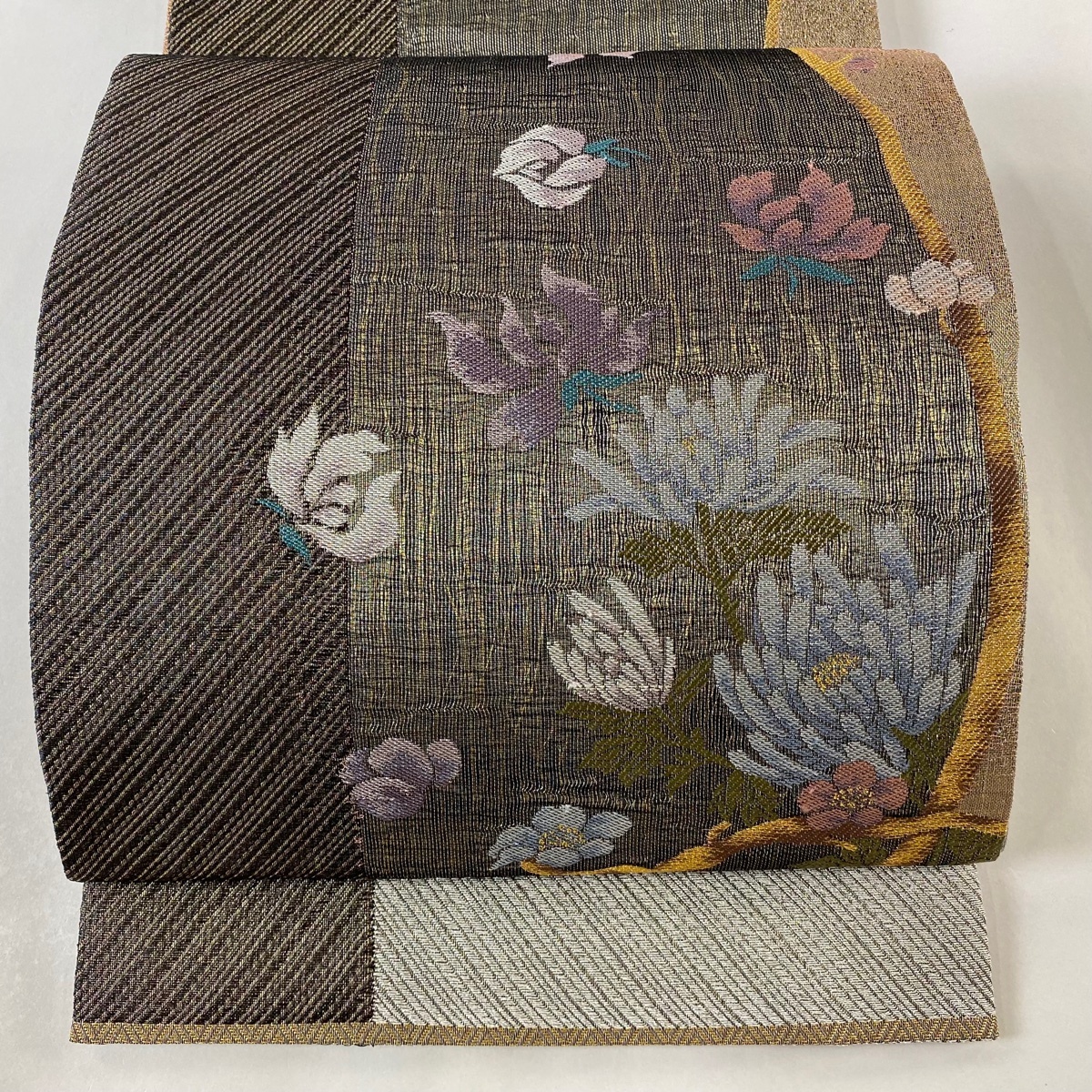 袋帯 秀品 草花 金銀糸 焦茶色 お太鼓柄 正絹 【中古】拍卖