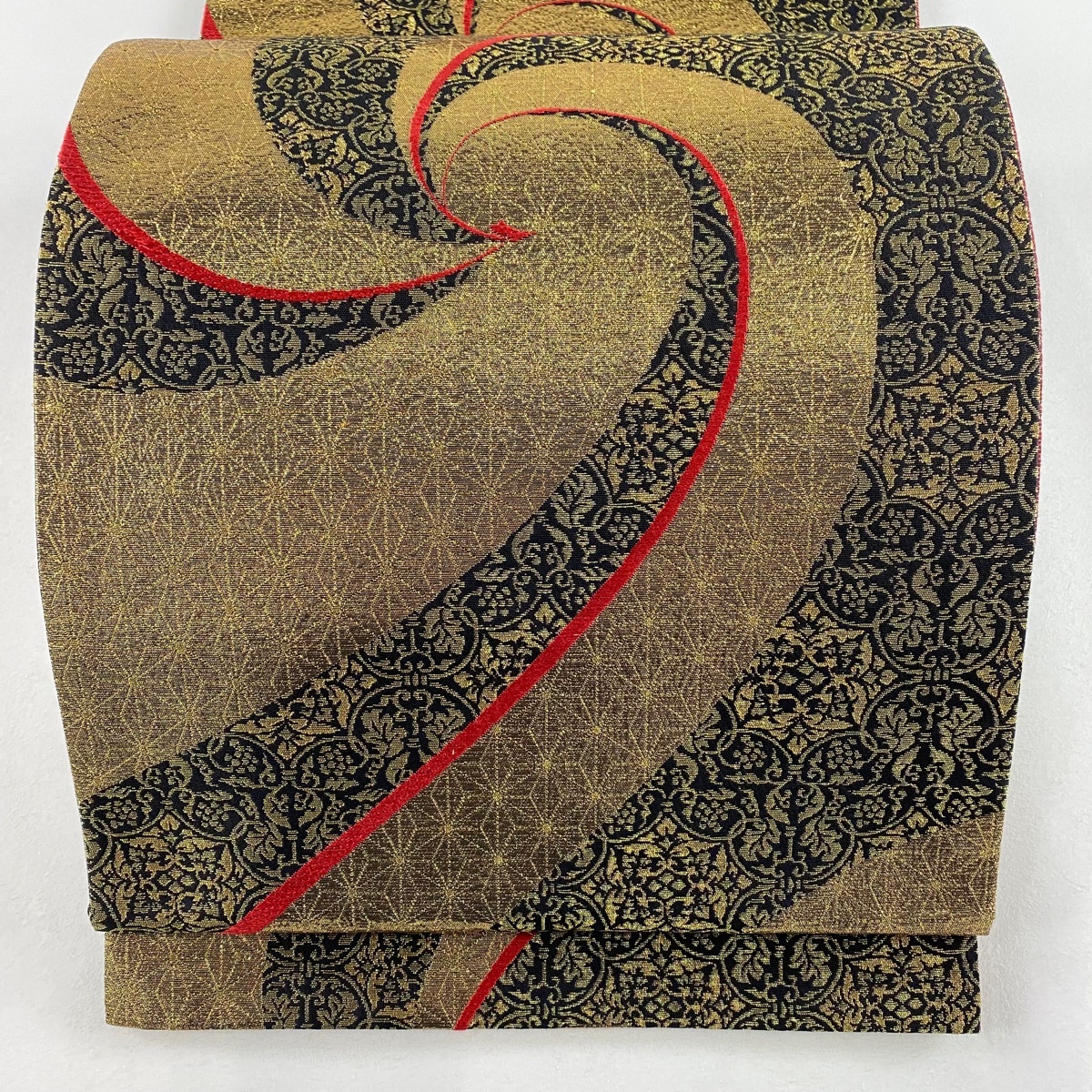 袋帯 秀品 葡萄唐草 麻の葉 金糸 箔 金色 全通 正絹 【中古】拍卖