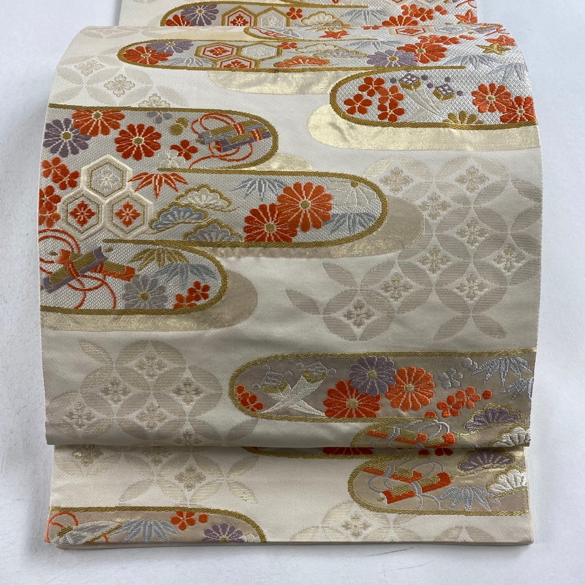 袋帯 美品 名品 落款 本家加納 松竹梅 ヱ霞 唐織 金糸 クリーム 六通 正絹 【中古】拍卖