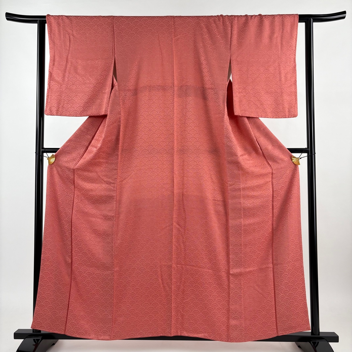 江戸小紋 身丈157cm 裄丈62.5cm S 袷 青海波 幾何学 茜色 正絹 美品 優品 【中古】拍卖