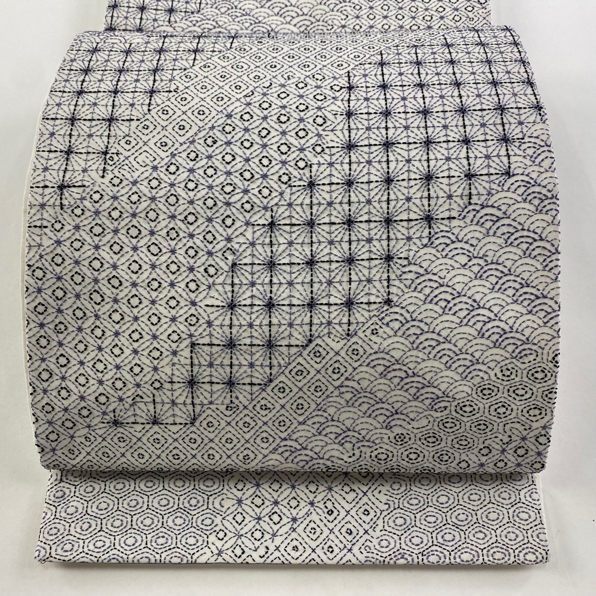 袋帯 美品 逸品 有職文様 刺し子刺繍 白 全通 正絹 【中古】拍卖