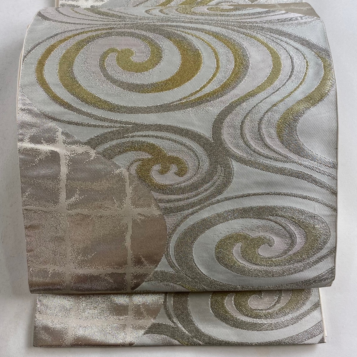 袋帯 美品 秀品 川島織物 落款 流水 格子 箔 金銀糸 クリーム 六通 正絹 【中古】拍卖