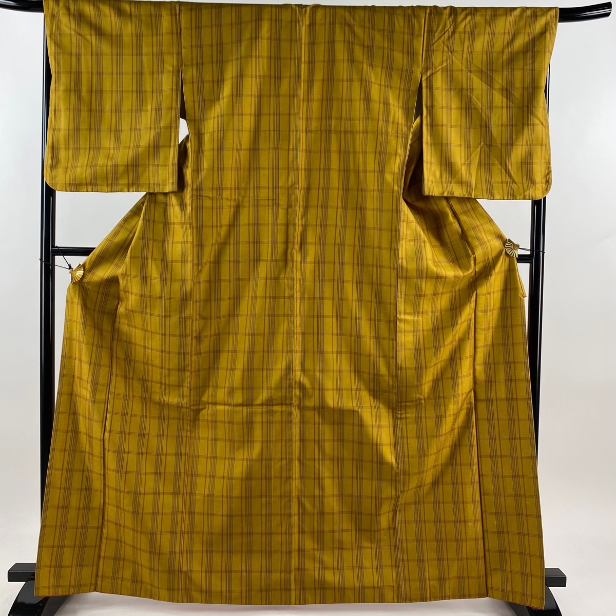 紬 身丈165.5cm 裄丈67cm M 袷 格子 山吹茶色 正絹 逸品 【中古】拍卖