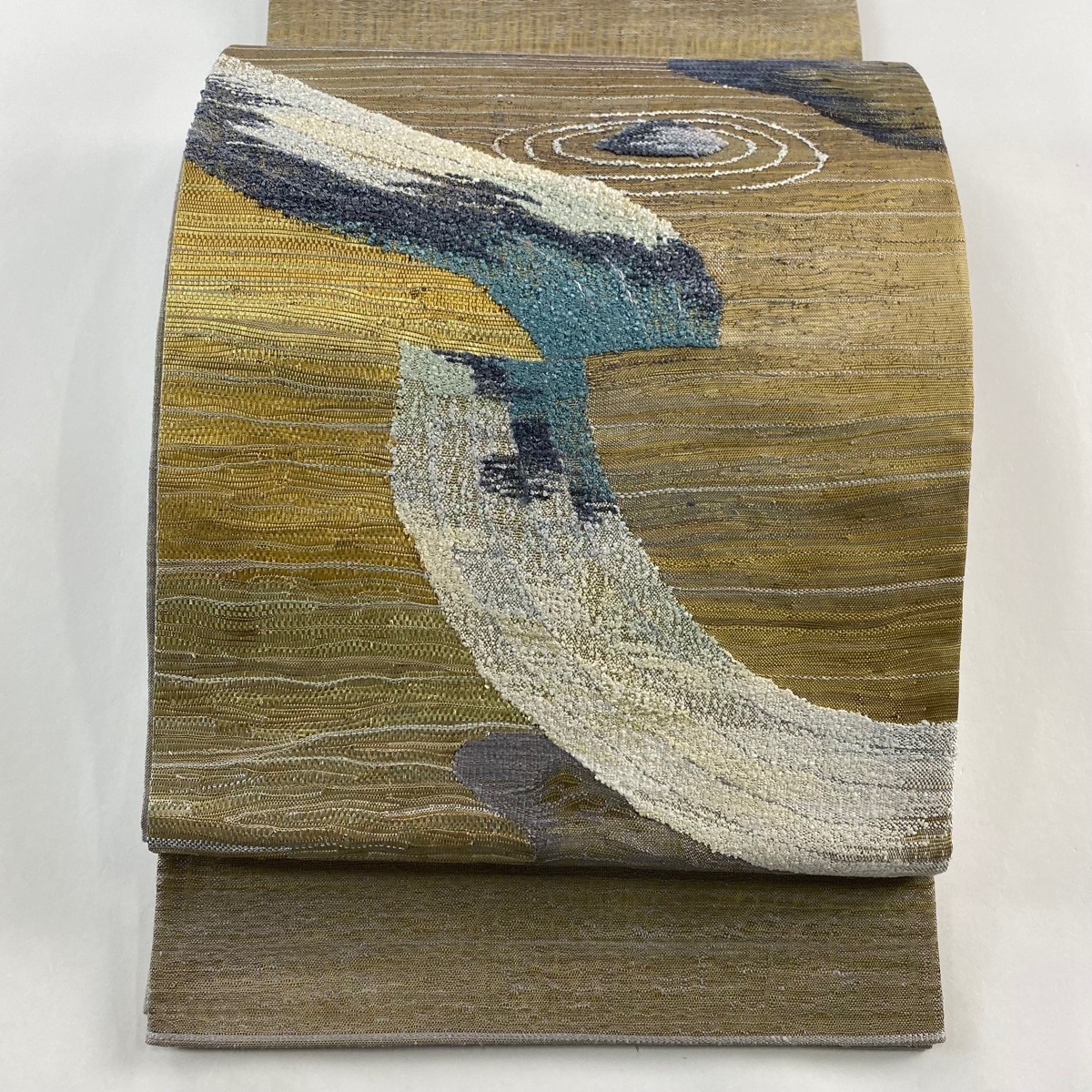 袋帯 美品 秀品 関西仕立て 水面 幾何学 箔 灰茶 お太鼓柄 正絹 【中古】拍卖