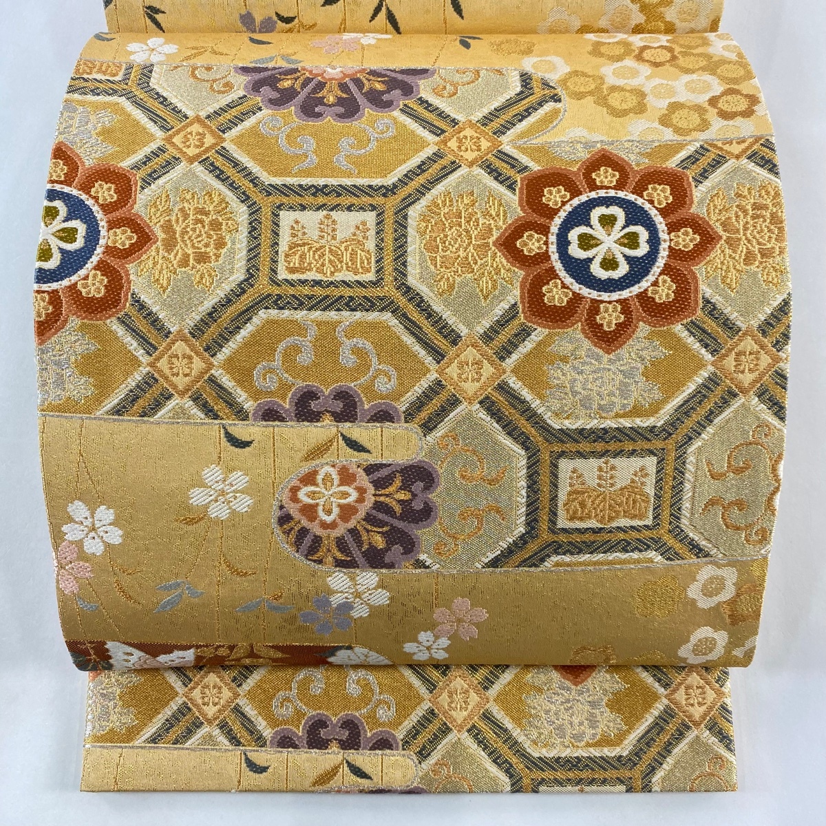 袋帯 美品 秀品 霞取しだれ桜 箔 金銀糸 金色 六通 正絹 【中古】拍卖