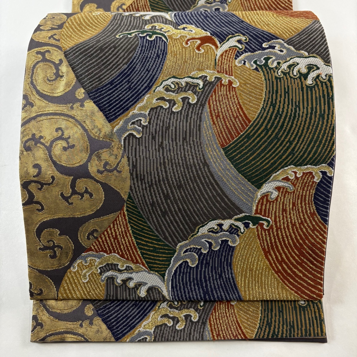 袋帯 美品 秀品 波頭 唐草 箔 唐織 灰色 六通 正絹 【中古】拍卖