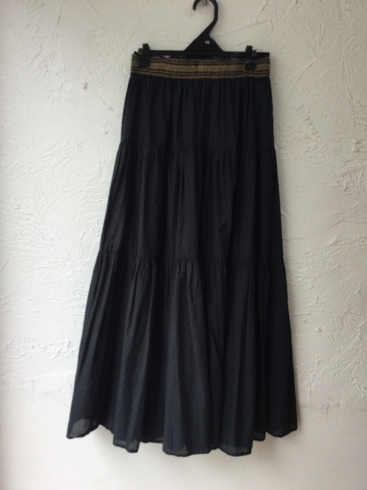 エル 墨黒ロングスカート ウエストゴム コットン100% サイズ36拍卖