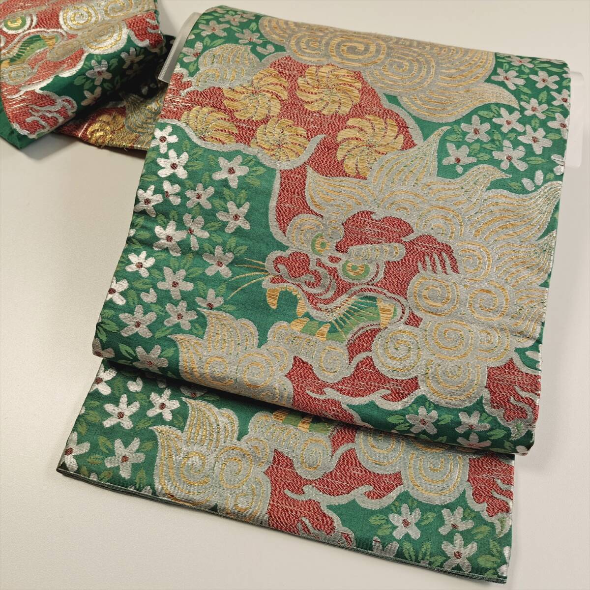 即決■着物の越田■幅28長さ355 正絹 アンティ―ク 名古屋帯 名古屋仕立て ハギレ・リメイク向け 唐獅子 六通 金糸・銀糸あり ■み13J07拍卖