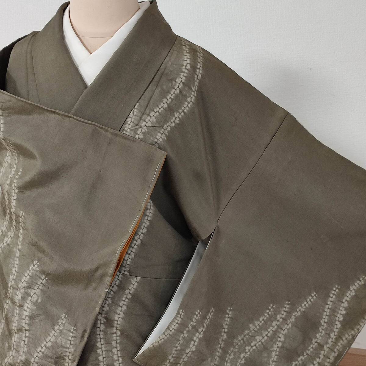 ■着物の越田■裄64.5身丈160.5 紬 袷 しつけ糸付き 落款有り 作家物 絞り■み18E02拍卖