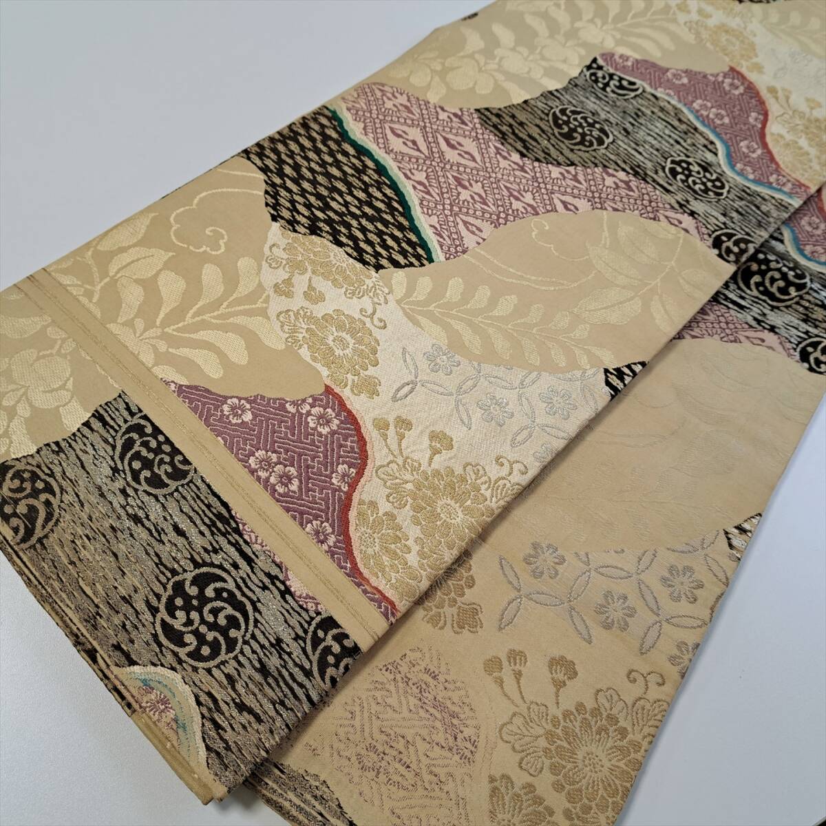 ■着物の越田■幅29.5長さ392 正絹 アンティーク 丸帯 ハギレ・リメイク向け 両面全通 金糸有り 銀糸有り 花 植物■み25J04拍卖