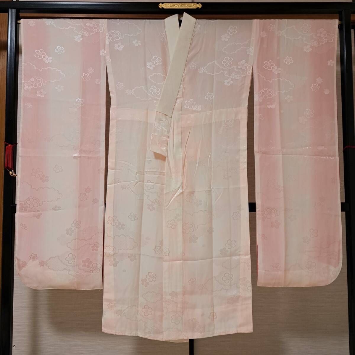 即決■着物の越田■裄68身丈127 正絹 長襦袢 無双 裄長 振袖用長襦袢 東京きもの■み26R07拍卖