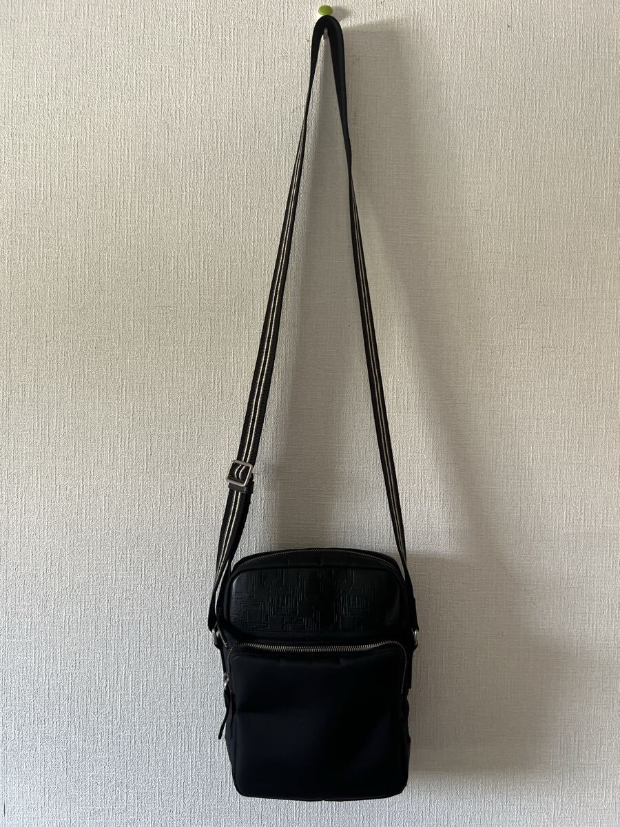 ダンヒル レザー切り替えナイロン ショルダーバッグ 拍卖