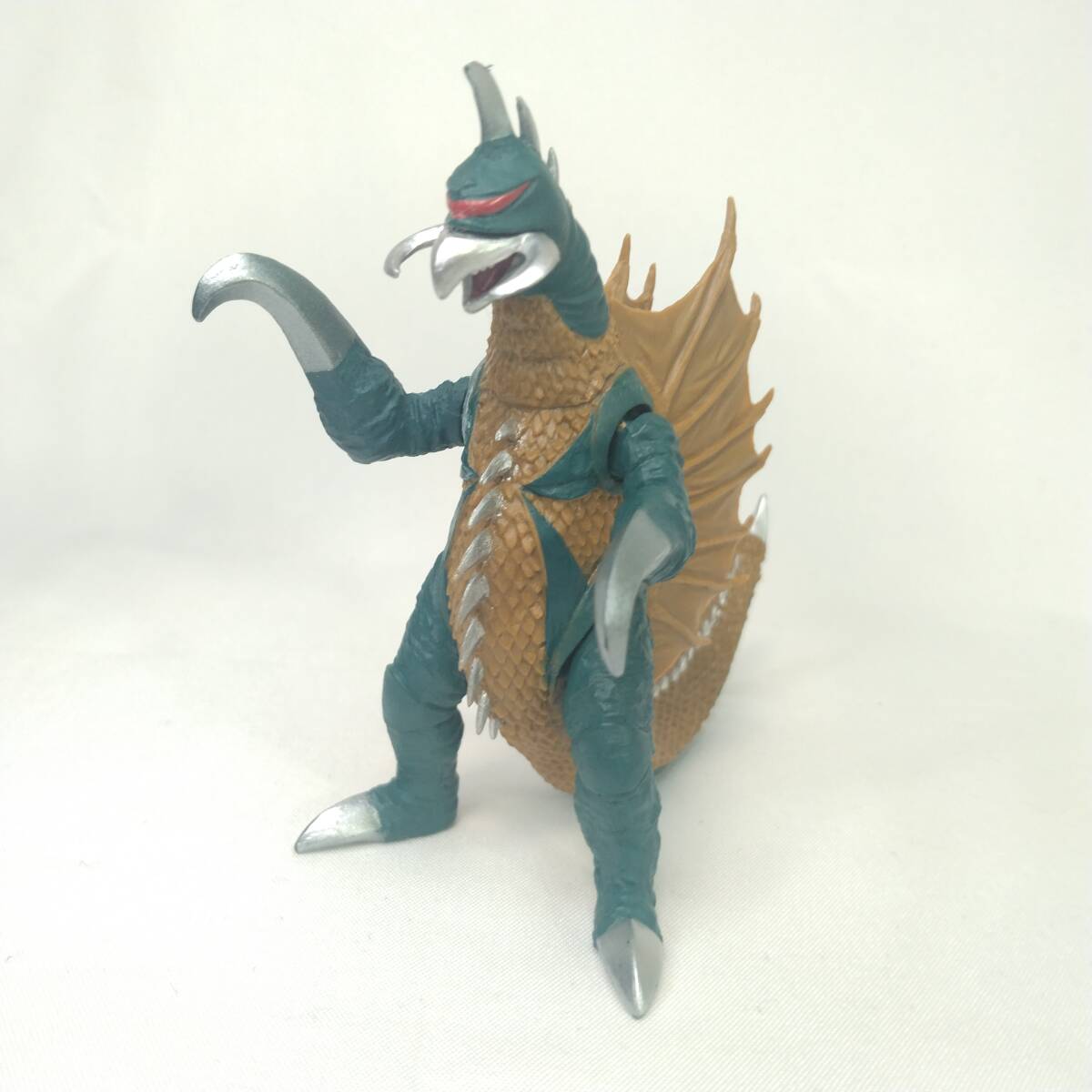 ★※接着済み HGシリーズ 東宝怪獣 ガイガン(1972) ゴジラ対ガイガン 中古 フィギュア バンダイ カプセルトイ/ガチャ拍卖
