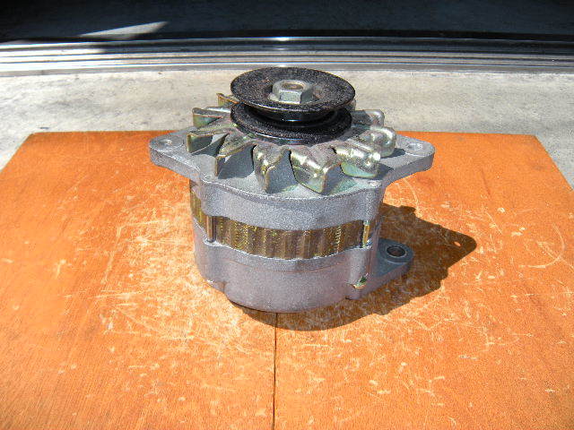 ◆格安◆ヤンマー、建設機械エンジン用オルタネーター(ダイナモ)リビルト品 LR125-40~B、129910-77200~1拍卖