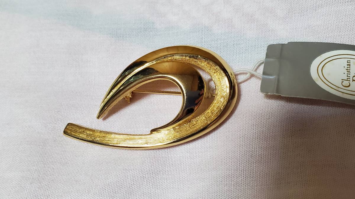 正規レア Diorディオール クラシック クレセントムーン ブローチ ゴールド 三日月 アンティーク ラグジュアリーアート ハット コートにも〇拍卖