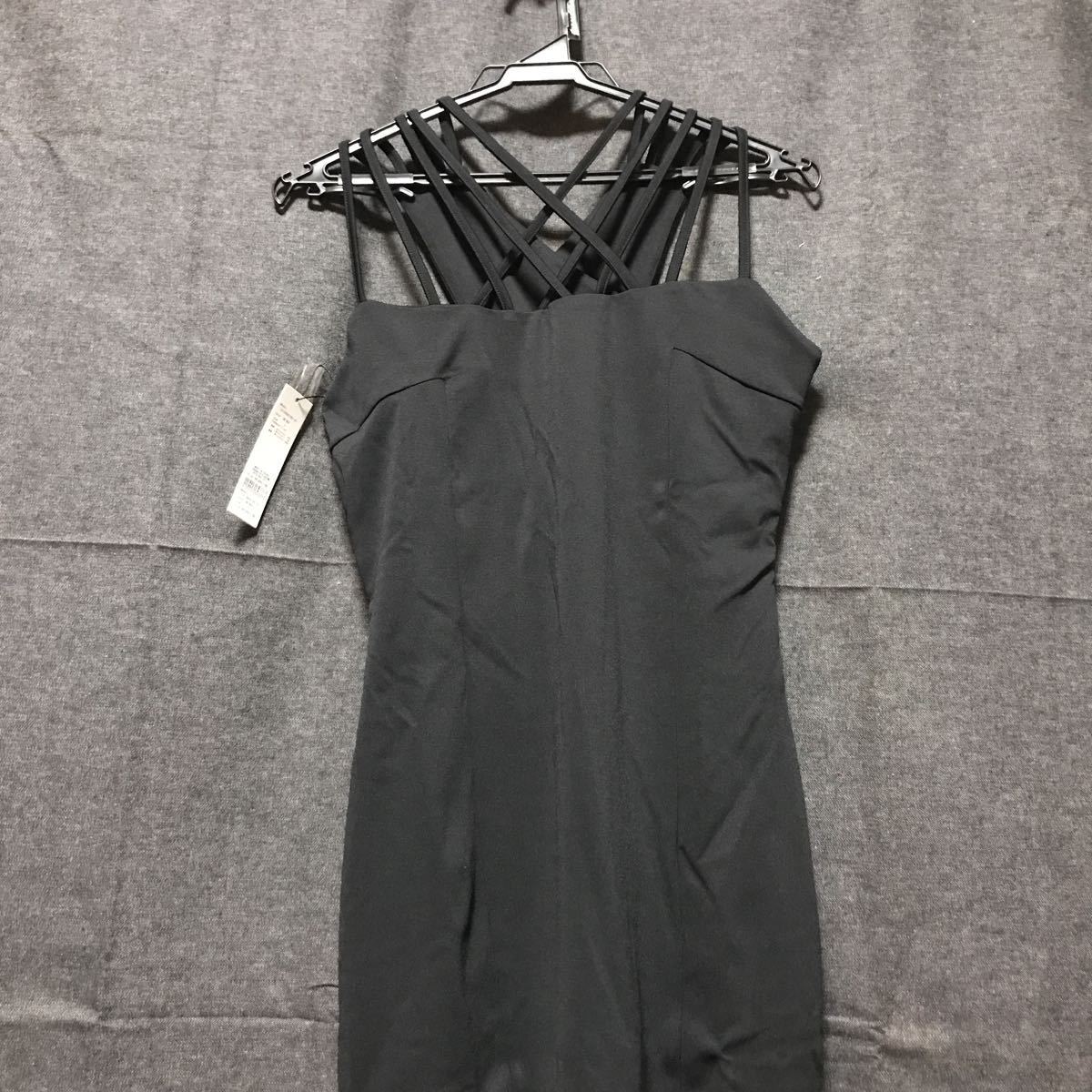 新品 RESEXXY ワンピース オープンショルダー黒 定価6990円 し拍卖