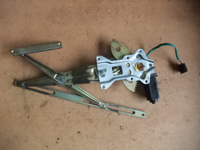 S12A/デボネア/右リアドアPWモーター/右リアドアレギュレーター/右/リア/ドア/PW/モーター/レギュレーター/リヤドア/後/パワーウインドー拍卖