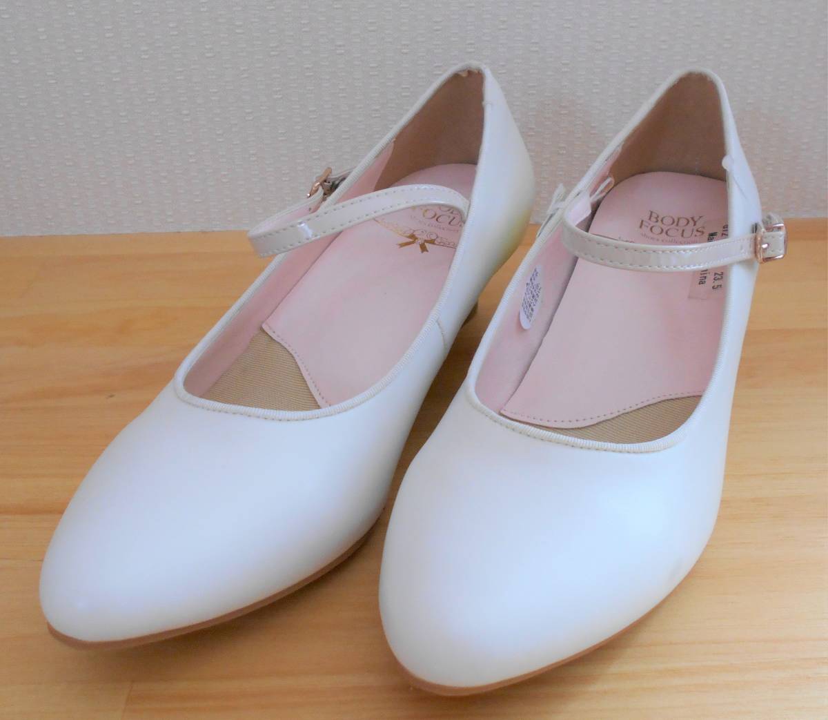 【新品】特価 BODY FORCUS レディース パンプス 23.5cm ローウエッジソール マドラスシューズ拍卖