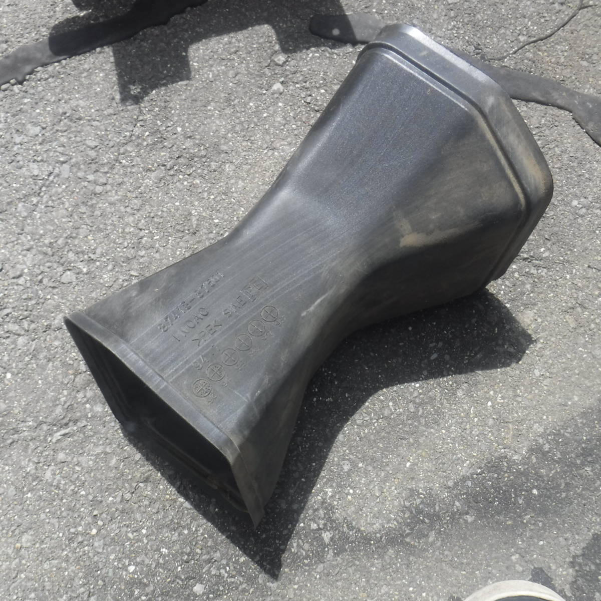 ダイハツ軽トラック ハイゼットS110Pヒーターコア ケース ハウジング空気口ダクトS100Pハイゼットトラック部品取り車あります87413-87501 拍卖