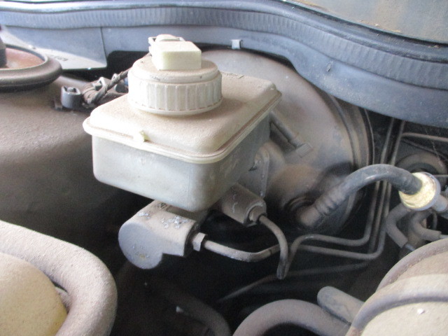 ■オペル オメガ ブレーキ マスター バック シリンダー タンク 中古 XF200W 部品取あり ブースター キャリパー ABS スピード センサー ■拍卖