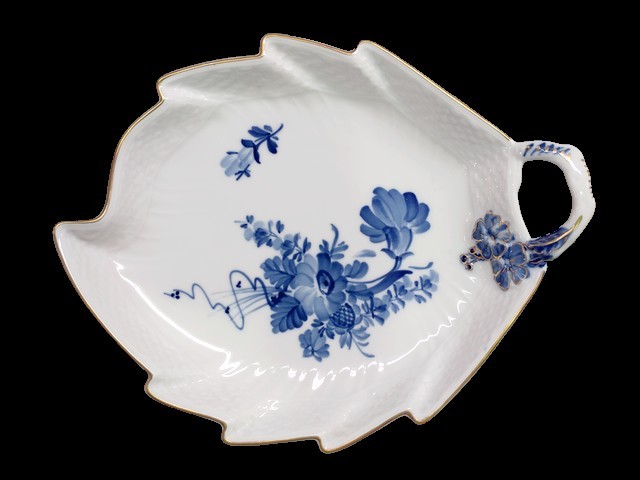 3QV売切!税無し☆ロイヤルコペンハーゲン★ブルーフラワー★金彩★リーフディッシュ★皿★23cm★357★現品限り★0814-4拍卖