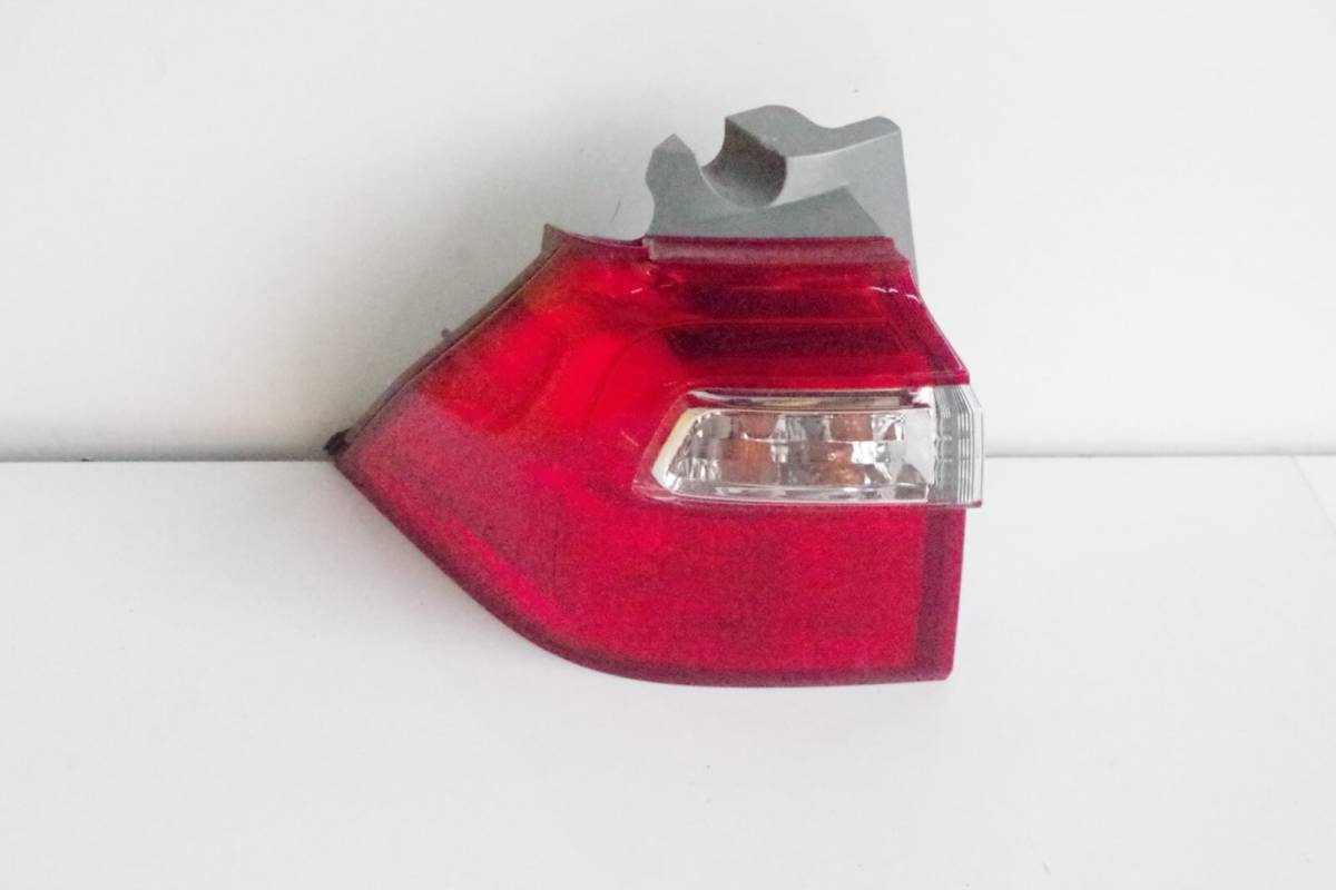 ホンダ ステップワゴン RG1/RG2 テールランプ 左拍卖