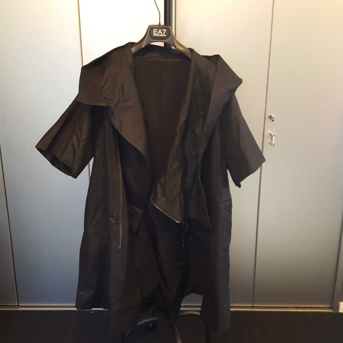 ★【美品】JULIUS アウター 黒 半袖 サイズ3拍卖