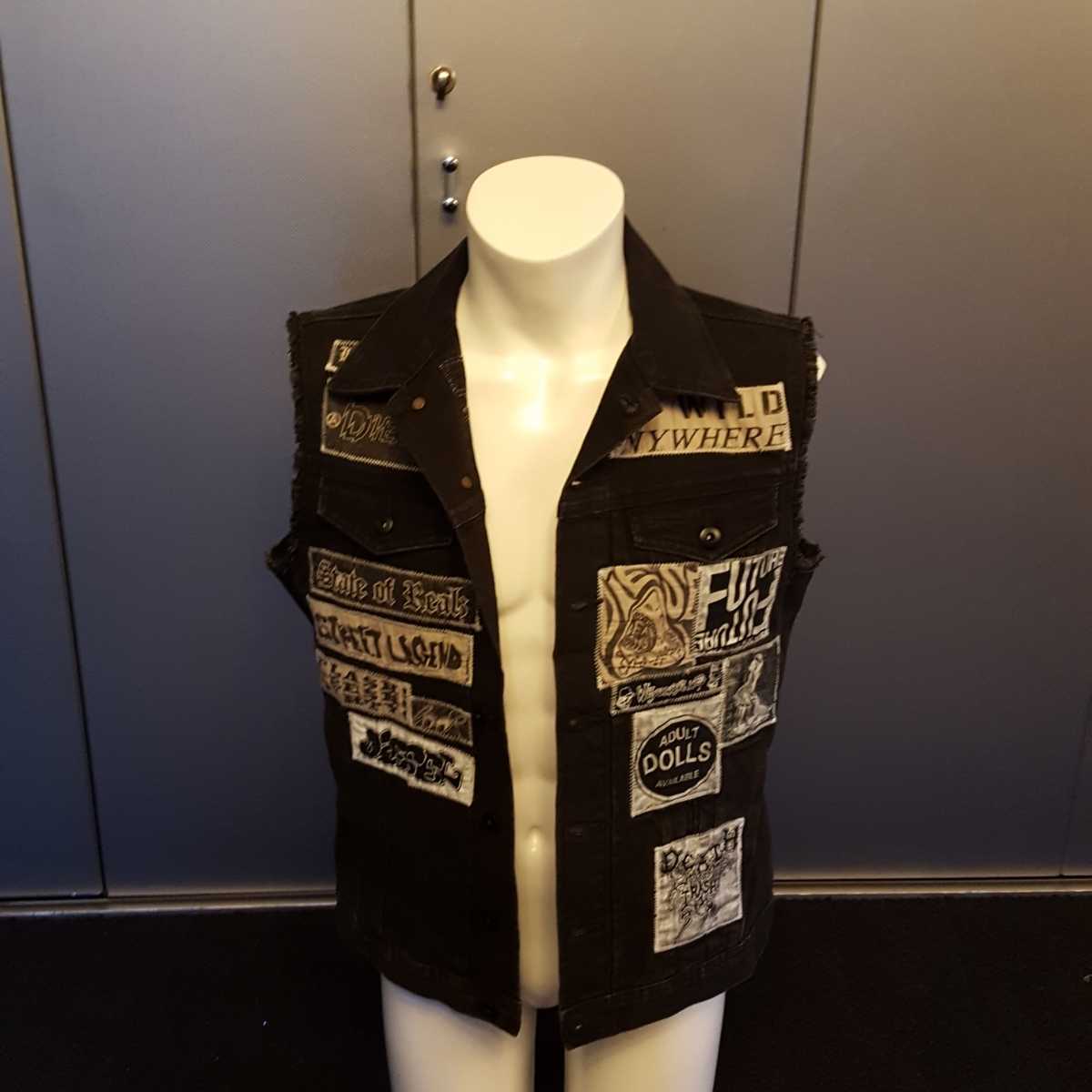 ★【美品】DIESEL デニムベスト ダメージデニム Lサイズ 黒拍卖