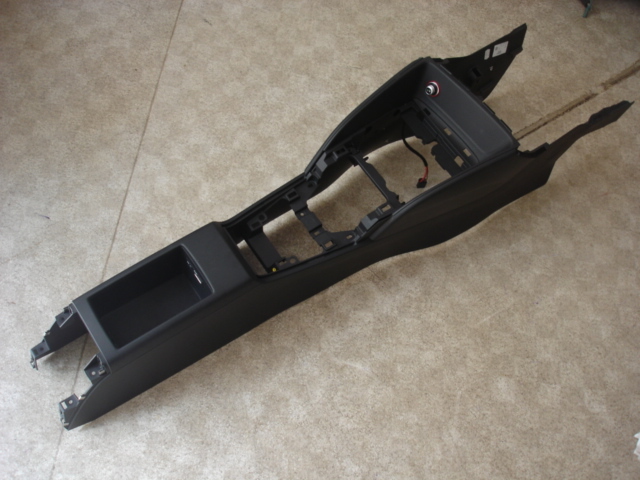 アウディ A3 スポーツバック ABA-8VCJSF センター コンソール パネル USB 2014年 AUDI A3 sportback center console panel music interface拍卖