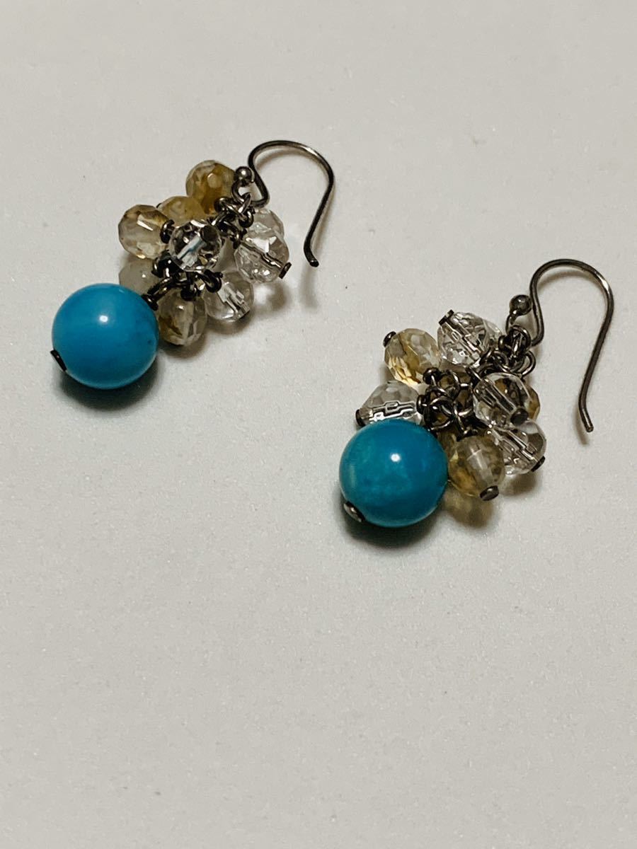 トルコ石とビーズのピアス 美品拍卖