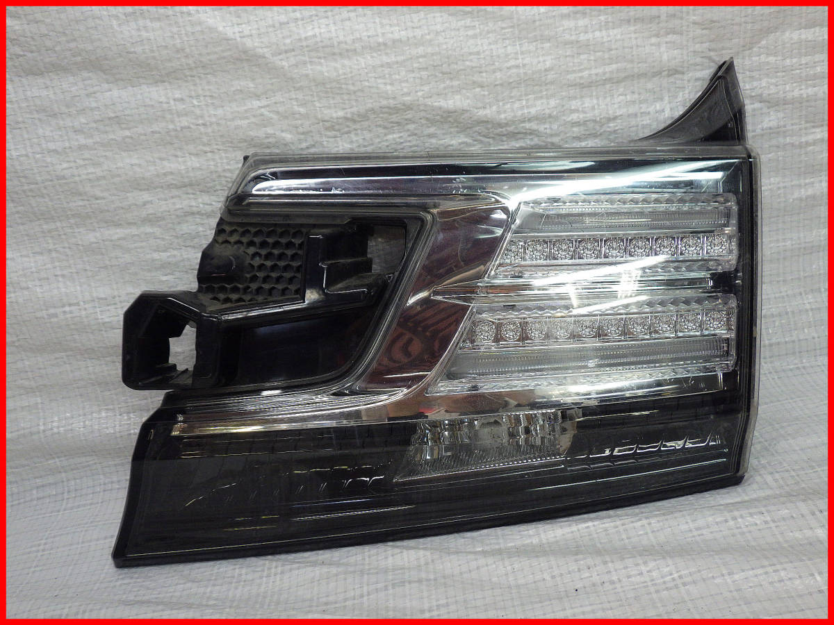 AGH30W/GGH30W 前期 ヴェルファイア 右テールランプ右テールライト 右側 KOITO 58-72 AGH35W/GGH35W 内側拍卖