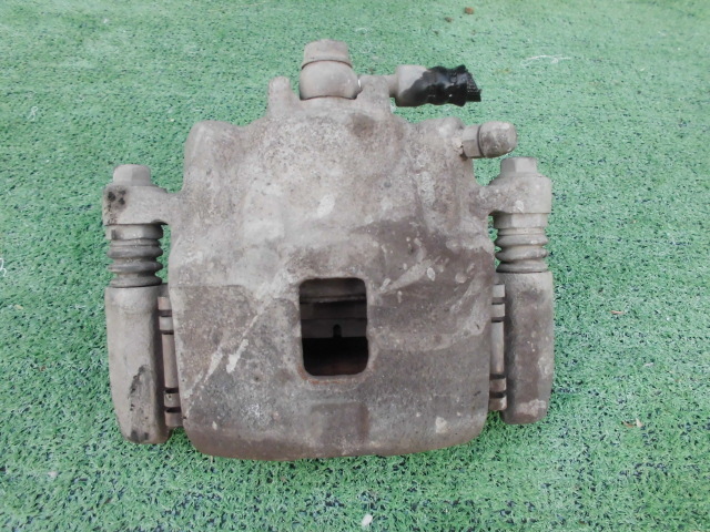アクティ HH5/HH6/HA6/HA7 右フロントブレーキキャリパー拍卖