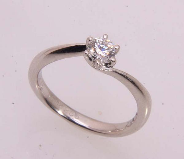 《質屋出品》Pt900★0.276ctダイアリングE-VS2-Ex★C-3129拍卖