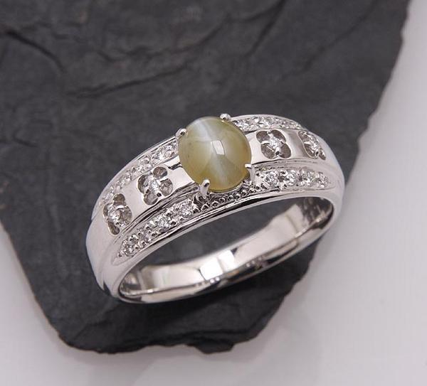 《質屋出品》Pt900★クリソベリルキャッツアイリング★C-1774拍卖