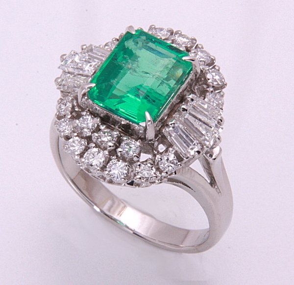 《質屋出品》Pt900★天然エメラルド2.10ct+ダイアモンドリング★C-4467拍卖