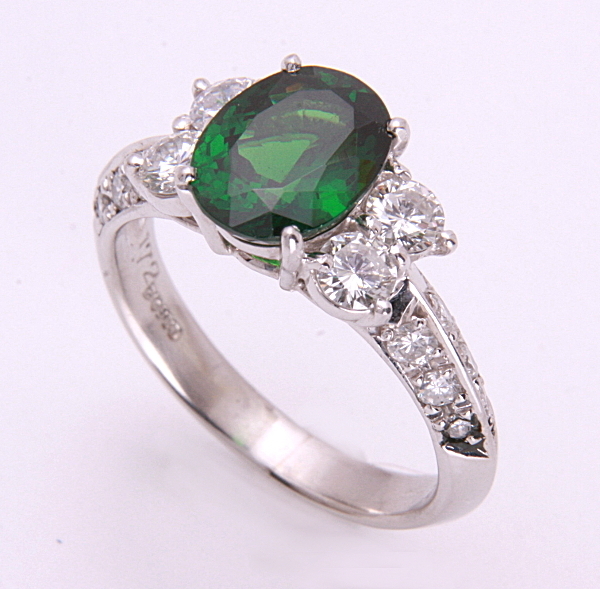 《質屋出品》Pt900★天然グロシュラライトガーネット1.72ct+ダイアモンドリング★C-4620拍卖