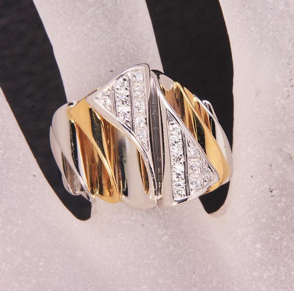 《質屋出品》Pt900/K18★天然ダイアの幅広デザインリング★k-3958拍卖