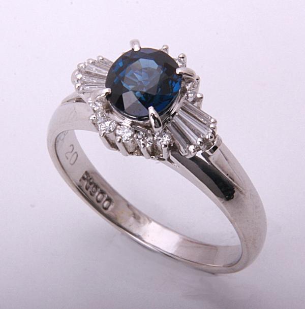 《質屋出品》Pt900★天然サファイア1.08ct+ダイアモンドリング★C-4321拍卖