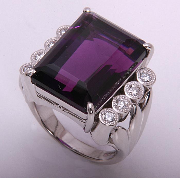 《質屋出品》Pt900★天然アメシスト16.43ct+ダイアモンドリング★C-4264拍卖