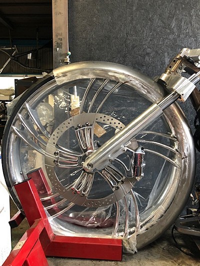 ハーレー バガースタイル バガー鉄製32インチ用フロントフェンダー ステー付きKITキット ツインカム ソフテール ソフテイル 拍卖