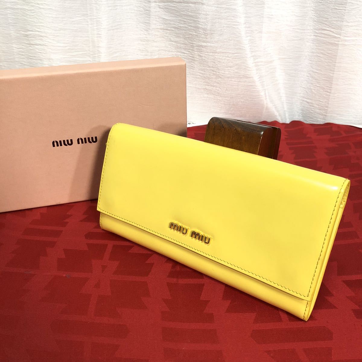miumiu ミュウミュウ 長財布 正規品拍卖