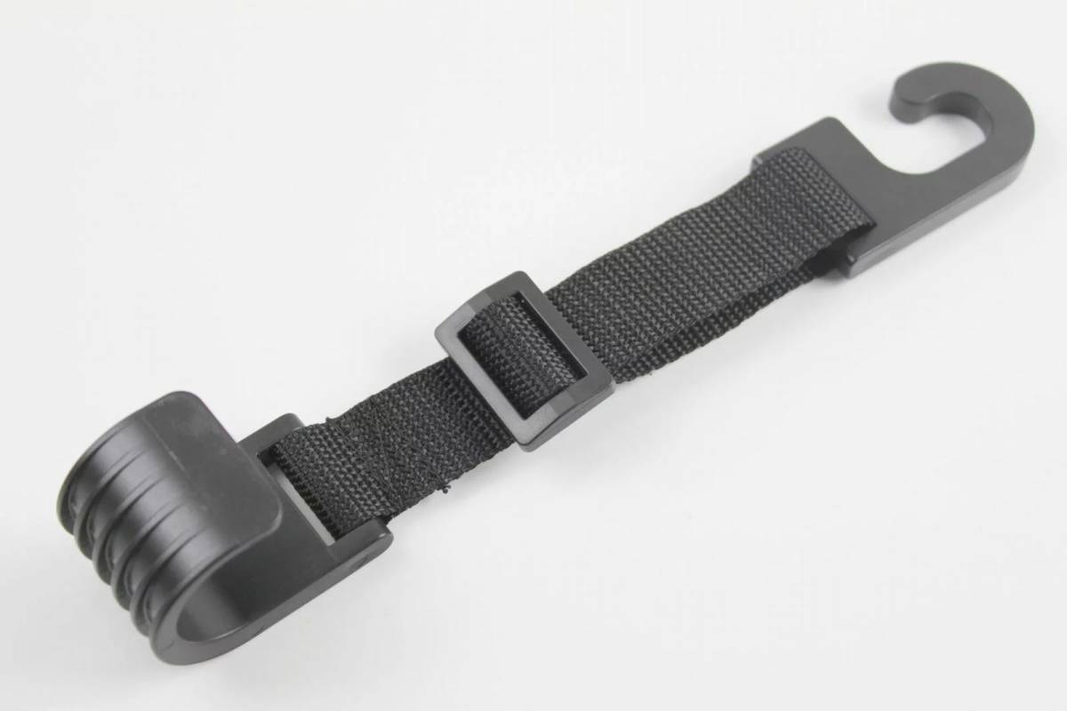 ママさん必見 ヘッドレストの足に引っかけるハンガーヘッドレスト フック お買い物袋 エコバック カバン バック ゴミ袋 荷物 車内 収納拍卖