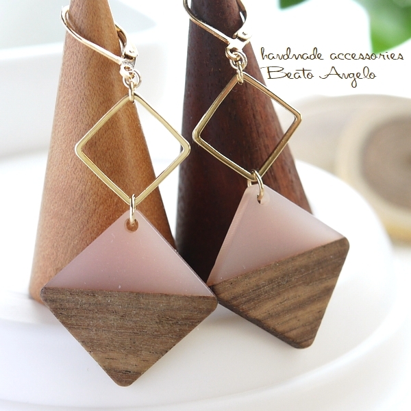 ◆◆+angelo+ウッドパーツとメタルスクエアのピアス(p-003)ピンク G フレンチフック ※廃番拍卖