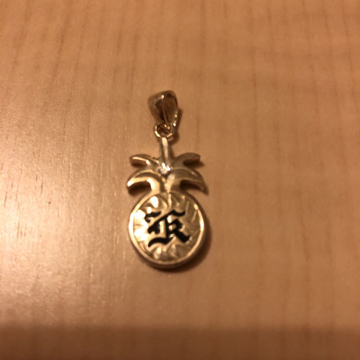 ペンダントトップ ハワイアンジュエリー パイナップル パイン 新品未使用 シルバー925 ジルコニア K拍卖